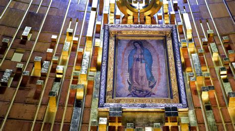  El Santuario de la Virgen de Guadalupe: Un Templo Mágico en la Ciudad de México!