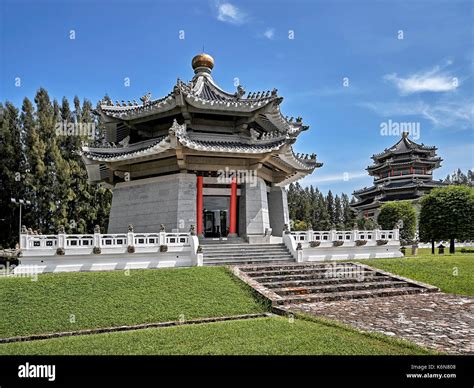 ¡El Templo de los Tres Reinos: Una joya arquitectónica de la dinastía Han!